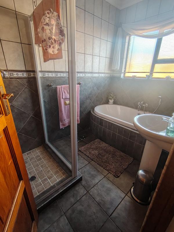 3 Bedroom Property for Sale in Vaalpark Free State
